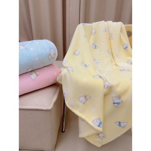 2、厚床罩、厚被套、小毛毯、棉枕頭、類似品等。