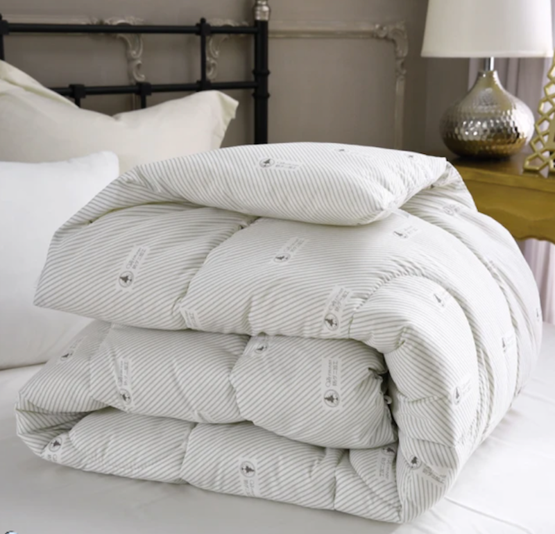 6、厚棉被、羽絨被、羊毛被、蠶絲被、類似品等。